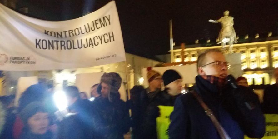 Protest przed Pałacem Prezydenckim