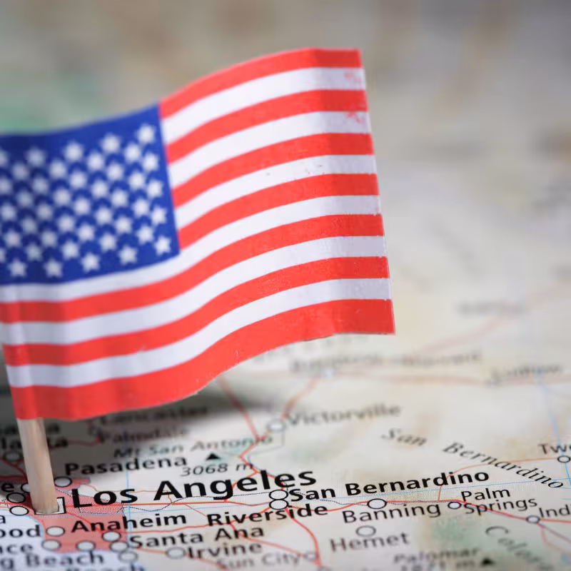 Flaga USA na mapie Stanów Zjednoczonych