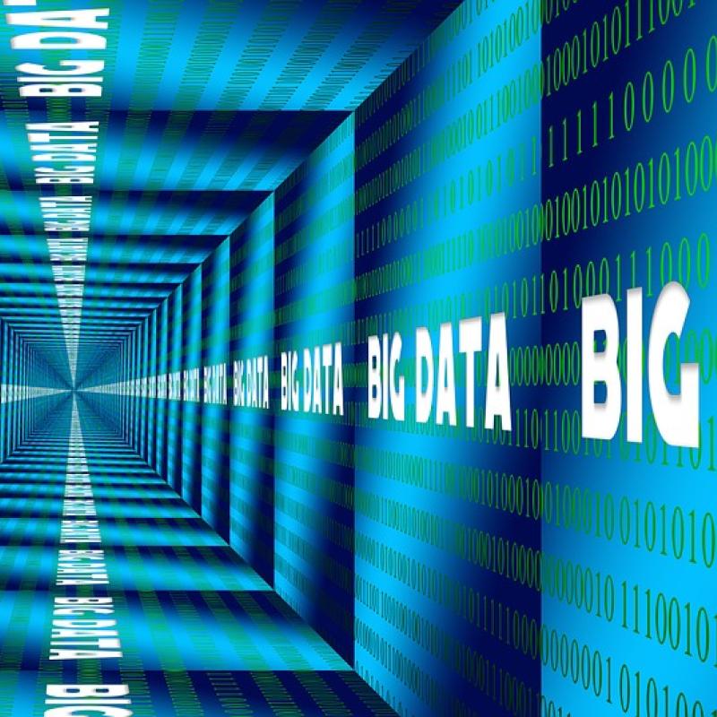Korytarz Big Data. CC0 Public domain via Pixabay